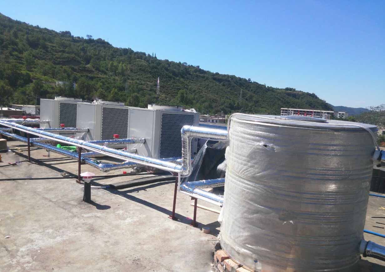 三層樓如何共用一個(gè)熱水器呢？空氣能「熱水方案」幫到你